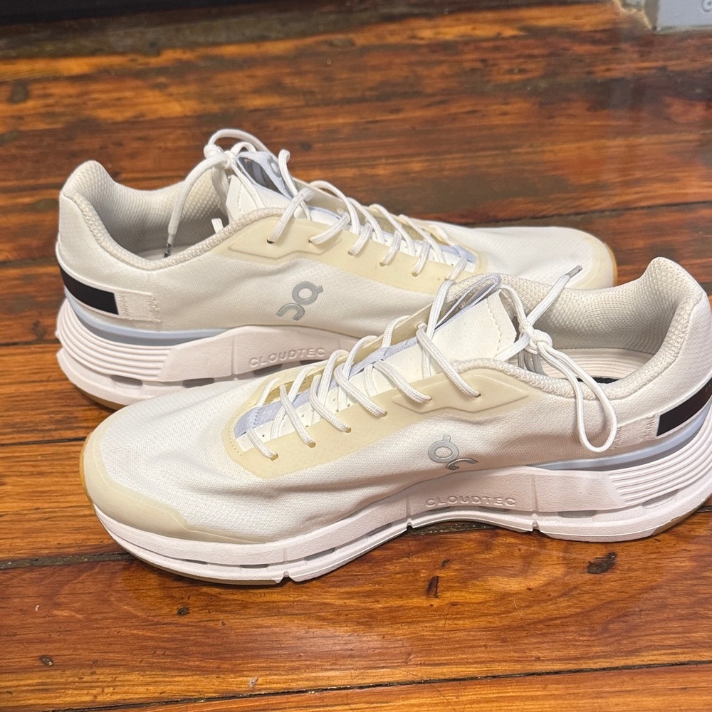 On Running Cream Sneakers
